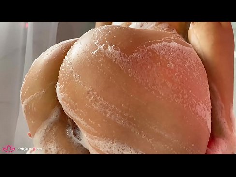 ❤️ Brunette si masturba a figa cù un vibratore per un orgasmu intensu in a doccia ️❌ Porno à noi % co.it-com.top% ️❤